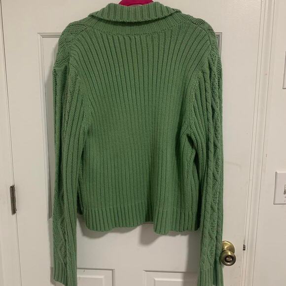 St John’s Bay Green Knit Chunky Sweater with Wooden looking button size XL - Picture 6 of 6